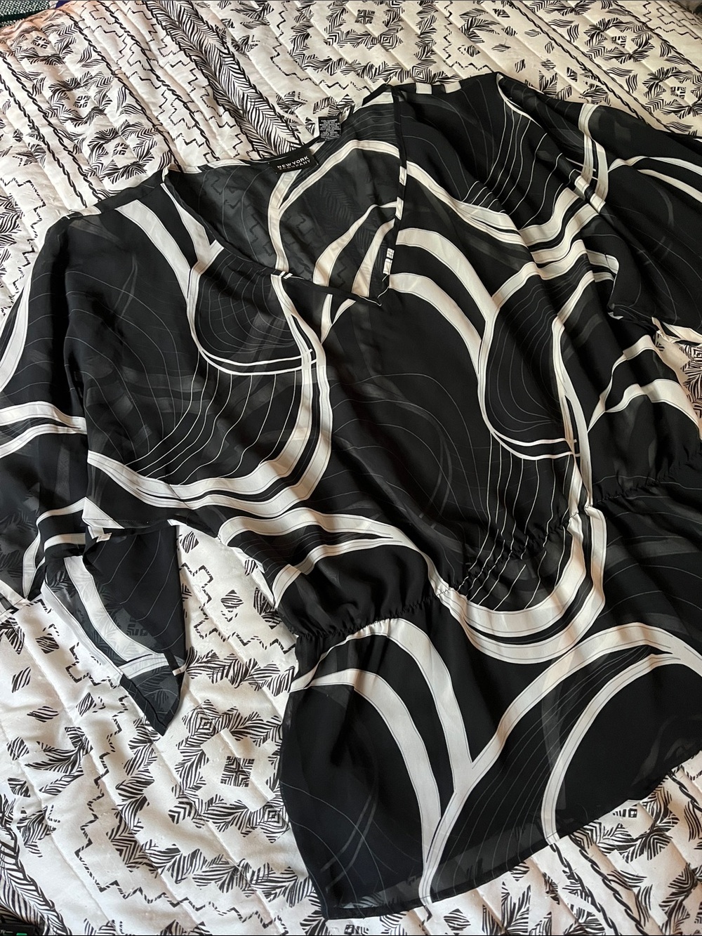 New York & Company Top Blouse Size XL